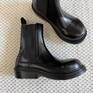 Bottega Veneta Fireman Leather Chelsea Boot